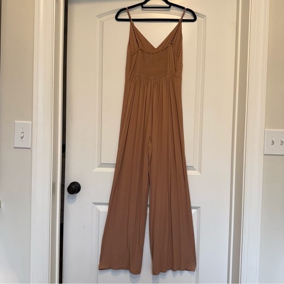 Tan Jumpsuit size medium - Picture 2 of 4